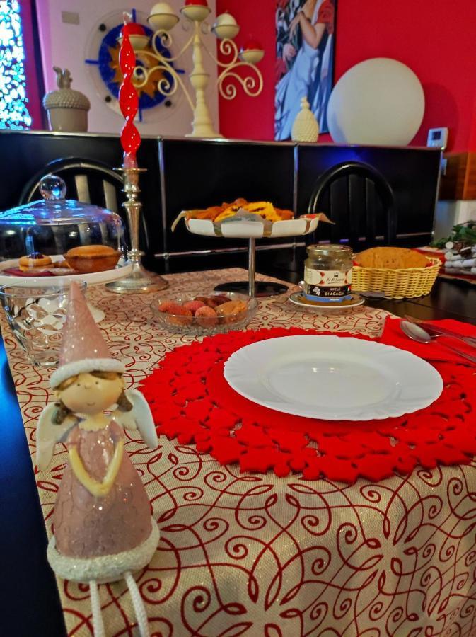 Casapatrizia B&B Сирмионе Екстериор снимка