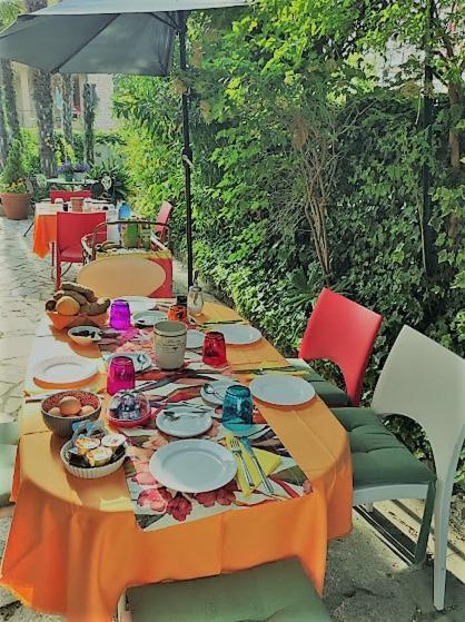Casapatrizia B&B Сирмионе Екстериор снимка